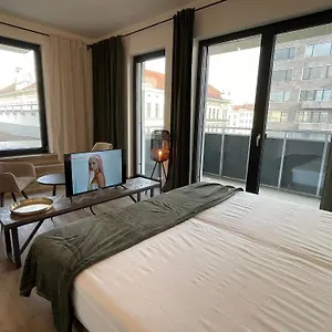 Apartment Theatre, Brünn